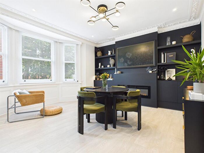 1 Bedroom Apartment To Rent In St James's Avenue, Kemptown, Brighton, BN2