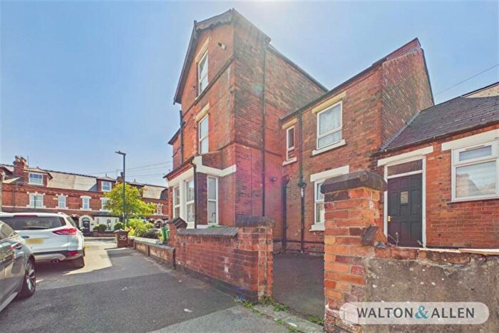 4 Bedroom Flat For Sale In Waldeck Road, NG5