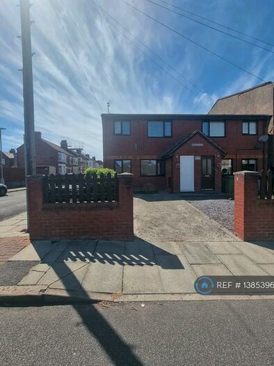 2 Bedroom Flat To Rent In Euston Grove, Prenton, CH43