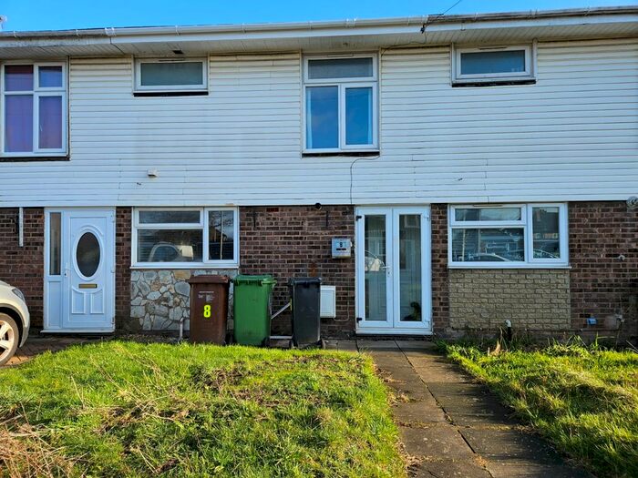 3 Bedroom Terraced House To Rent In Johnson Close, Wednesbury, WS10