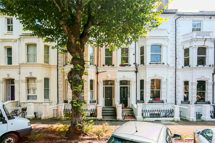 2 Bedroom Apartment To Rent In Tisbury Road, Hove, East Sussex, BN3