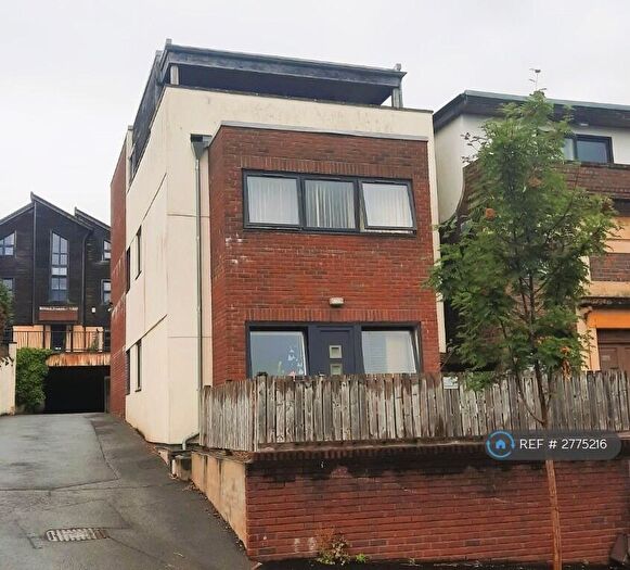 2 Bedroom Flat To Rent In Redland, Bristol, BS6