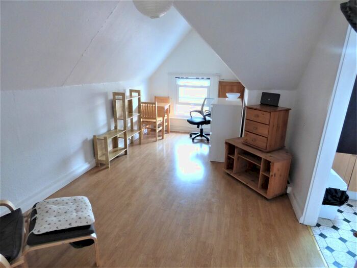 1 Bedroom Flat To Rent In Coventry Road, Ilford, IG1