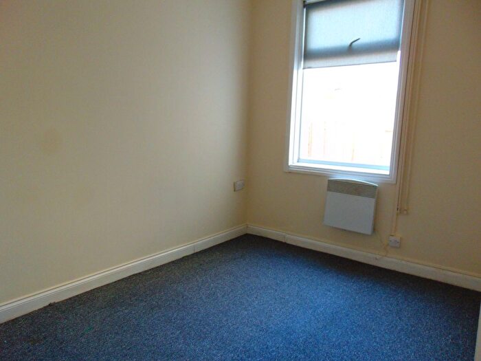 1 Bedroom Flat To Rent In Craven Street, Northampton, Northamptonshire, NN1