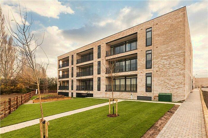 2 Bedroom Apartment To Rent In Raeburn House, Lapwing Avenue, Trumpington, Cambridge, CB2