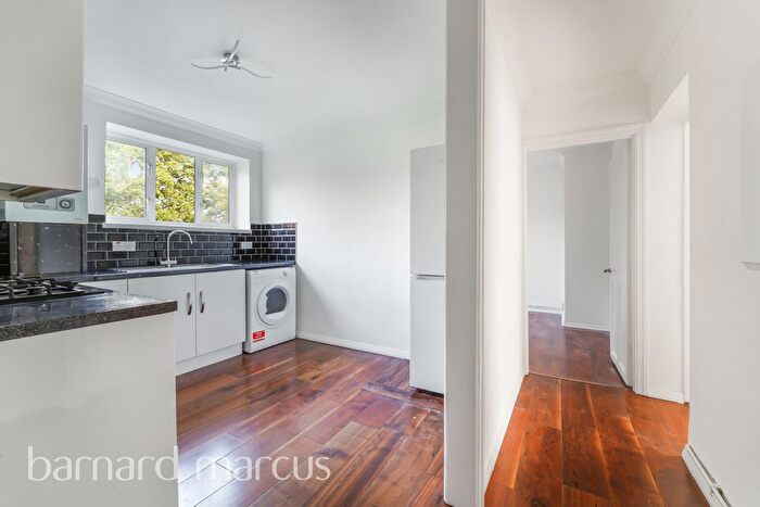 1 Bedroom Flat To Rent In Lilleshall Road, Morden, SM4