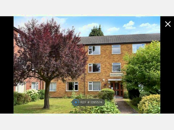2 Bedroom Flat To Rent In Brackley Road, Kent, BR3