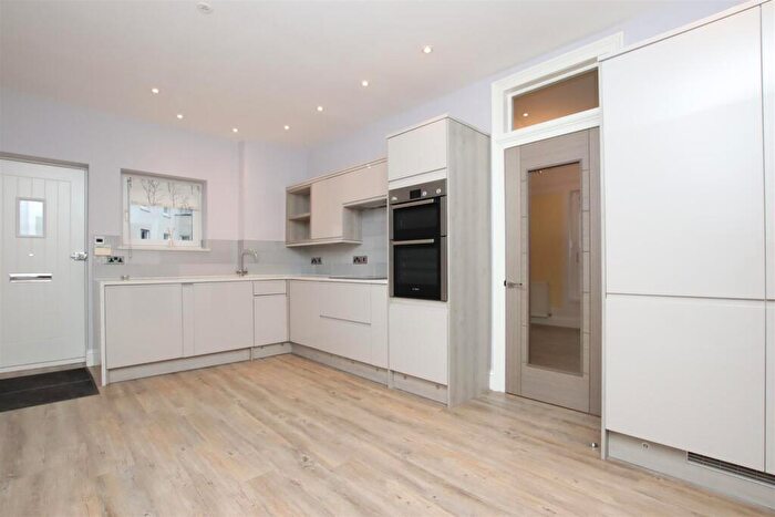 1 Bedroom Flat To Rent In Sydney Road, Bath, BA2