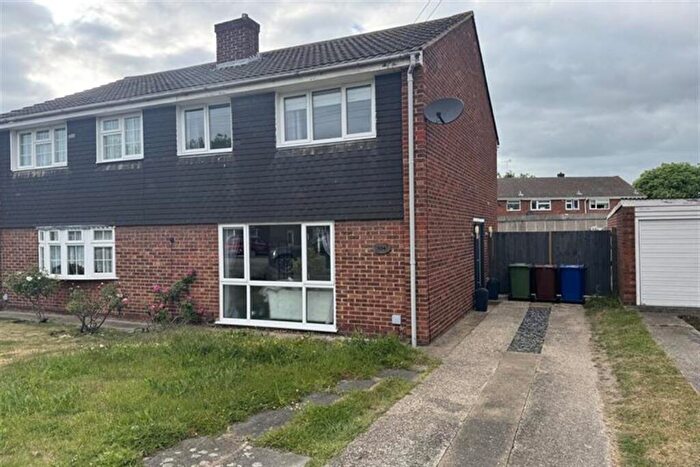 3 Bedroom Semi-Detached House To Rent In Boyce Road, Stanford-Le-Hope, SS17