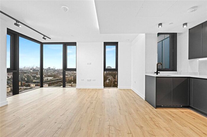 2 Bedroom Apartment To Rent In Bollinder Place, London, EC1V