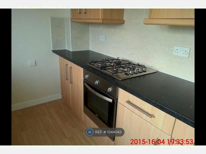 2 Bedroom Semi-Detached House To Rent In Erskine Way, Shotts, ML7