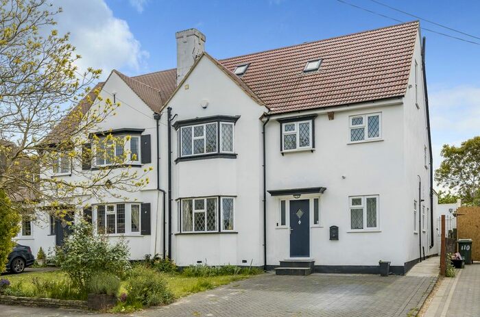 5 Bedroom Semi-Detached House To Rent In Felstead Road, Orpington, BR6