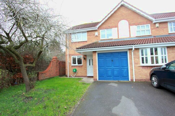 3 Bedroom Semi-Detached House To Rent In Cotman Drive, Hinckley LE10