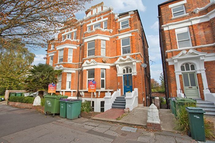 2 Bedroom Flat For Sale In Bouverie Road West, Folkestone, CT20