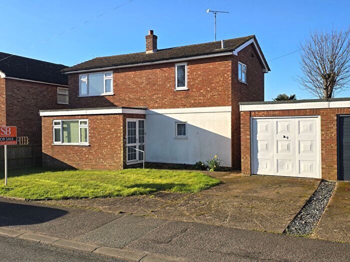 3 Bedroom Detached House For Sale In High Road, Trimley St. Mary, Felixstowe, IP11