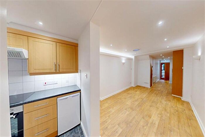 Apartment To Rent In Smarts Lane Mews, Smarts Lane, Loughton, IG10