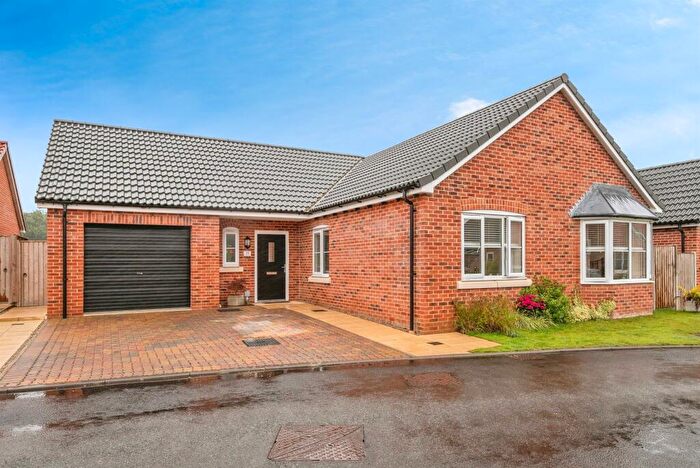 3 Bedroom Detached Bungalow For Sale In Starkings Road, Martham, Great Yarmouth, NR29