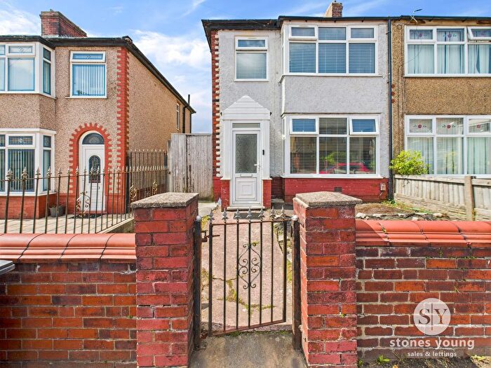 3 Bedroom Semi-Detached House For Sale In Greenhead Avenue, Blackburn, BB1