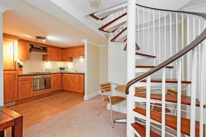2 Bedroom Apartment To Rent In New Elvet, Durham, DH1