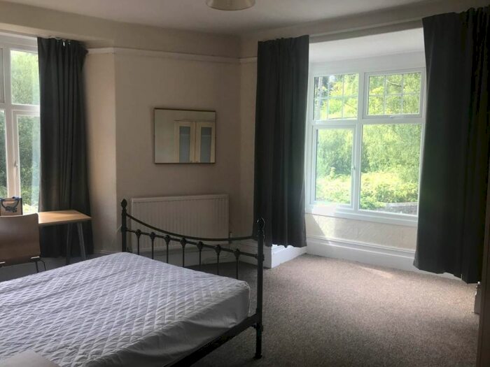 7 Bedroom Property To Rent In Langland Terrace, Brynmill, Swansea, SA2