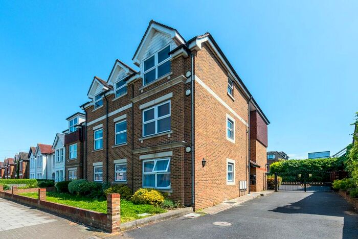 1 Bedroom Flat To Rent In Ravenscroft Road, Beckenham, BR3