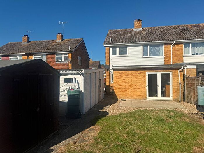 3 Bedroom Semi-Detached House For Sale In Staplehurst, Kent, TN12