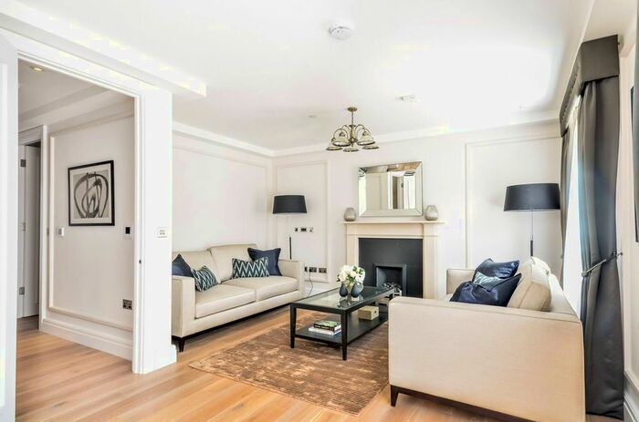 5 Bedroom Terraced House To Rent In Sulivan Road, Hurlingham, London, SW6