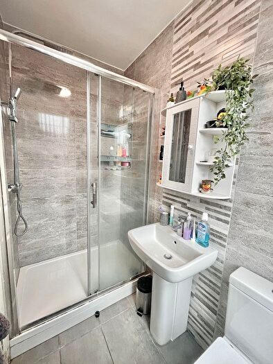 1 Bedroom Flat To Rent In Marshall Street, Leeds, LS15