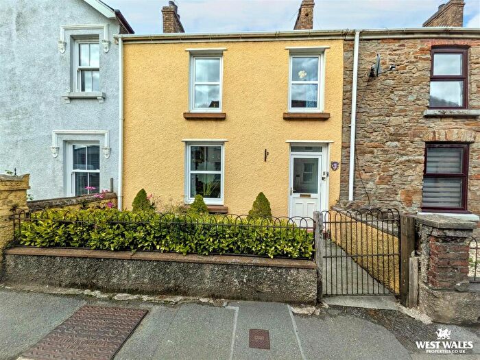 3 Bedroom Terraced House For Sale In Llangan Road, Whitland, SA34
