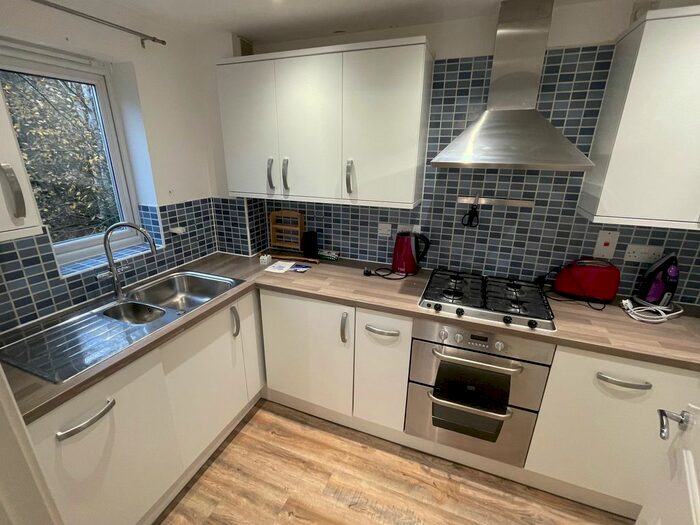 2 Bedroom Flat To Rent In Frobisher Gardens, Chafford Hundred, RM16