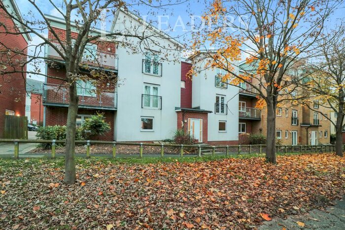 2 Bedroom Flat To Rent In Gladwin Way, Harlow, CM20