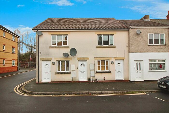 1 Bedroom Flat To Rent In Gooch Street, Swindon, SN1