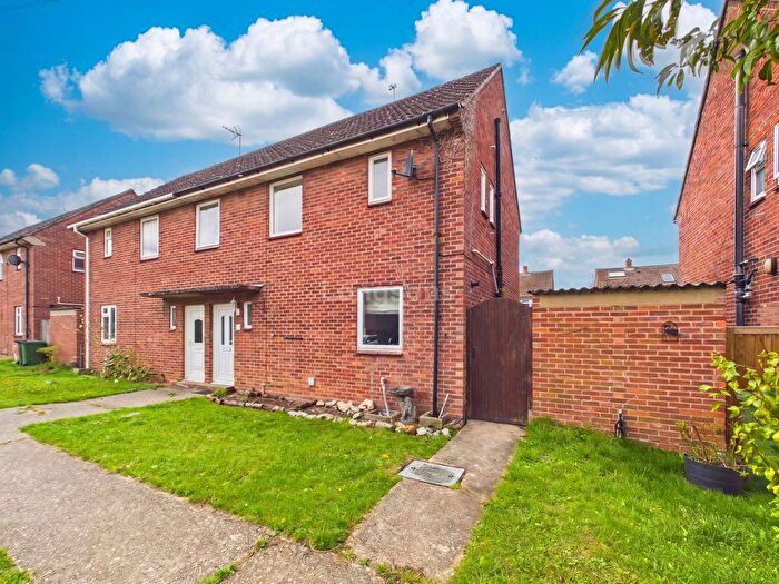 3 Bedroom Semi-detached House For Sale In Dickson Road, Carbrooke, IP25