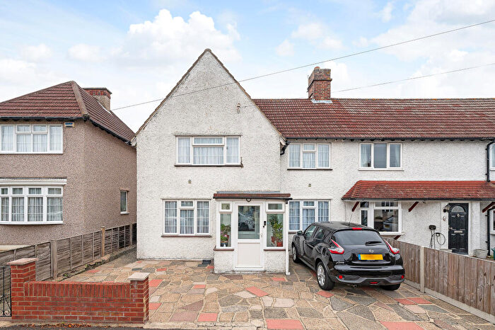 3 Bedroom Semi-Detached House For Sale In Raymond Road, Beckenham, BR3