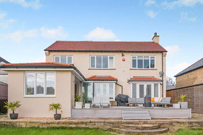 5 Bedroom Detached House For Sale In Woodside Road, Beaumont Park, HD4