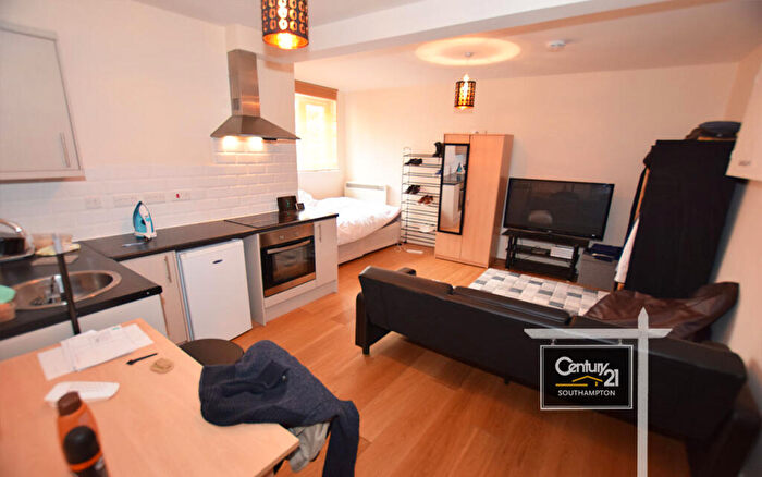 Studio To Rent In |Ref: |, Portswood Road, Southampton, SO17