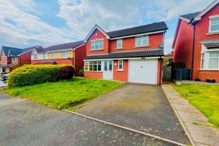 4 Bedroom Detached House To Rent In Oxford Way, Tipton, DY4