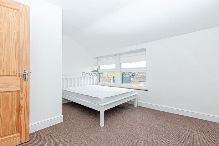 4 Bedroom Flat To Rent In Bethune Road, London, N16