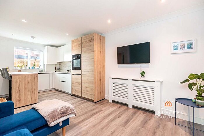 3 Bedroom Property For Sale In Richmond Road, Poole, BH14