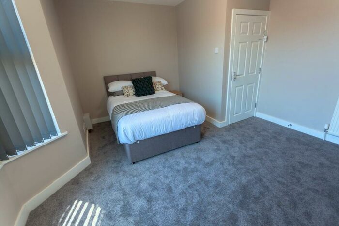 6 Bedroom Terraced House To Rent In Saxony Road, L7