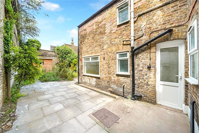 1 Bedroom Flat For Sale In Pevensey Road, Forest Gate, London, E7