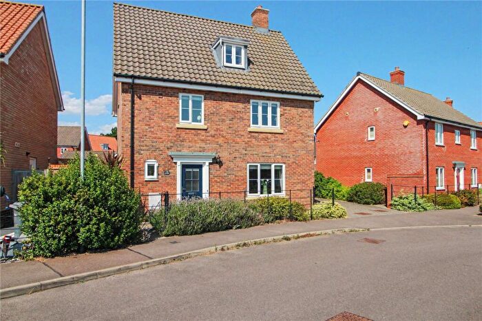 4 Bedroom Detached House For Sale In Lansdowne Drive, Poringland, Norwich, Norfolk, NR14