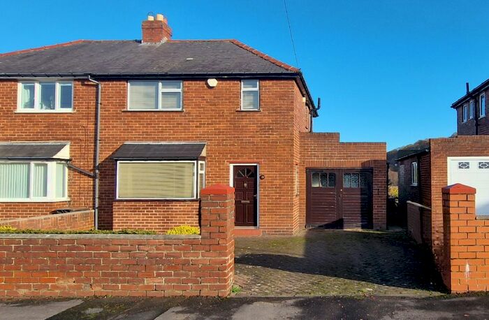 3 Bedroom Semi-Detached House For Sale In Hillgarth, Castleside, Consett, DH8