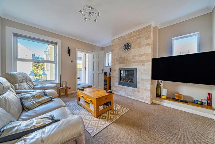 4 Bedroom Detached House For Sale In The Street, Eythorne, CT15
