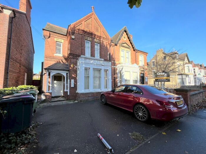 1 Bedroom Flat To Rent In Park Road, Flat, Peterborough, PE1