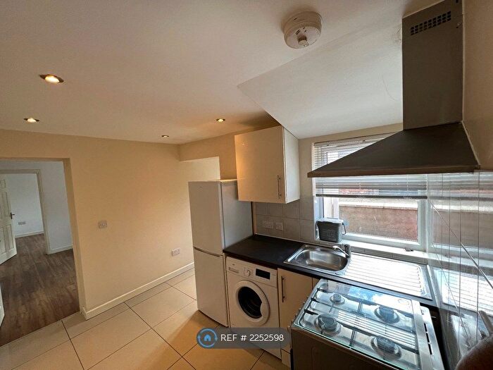 2 Bedroom Bungalow To Rent In Newport Road, Milton Keynes, MK13