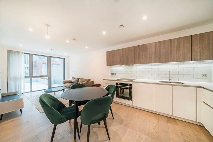 1 Bedroom Flat For Sale In Clapham Road, Clapham, SW9