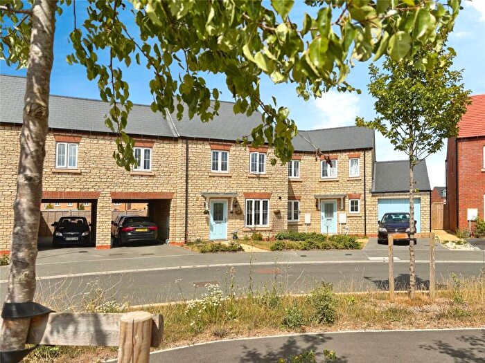 3 Bedroom House For Sale In Wisbech Road, Bicester, Oxfordshire, OX26