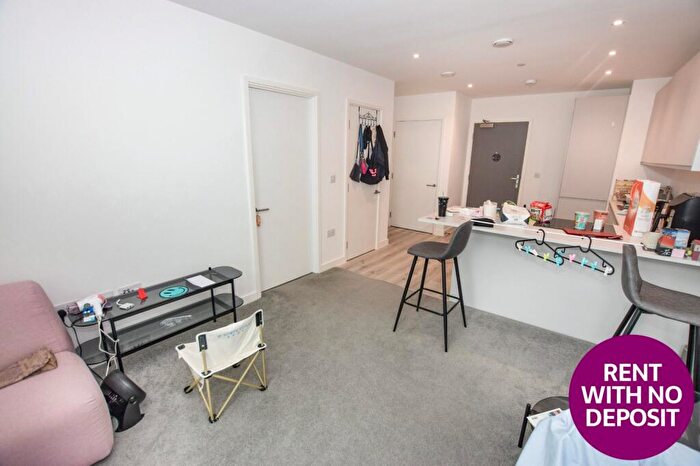 1 Bedroom Flat To Rent In Old Trafford, Wharf End, Trafford Park, Manchester, M17