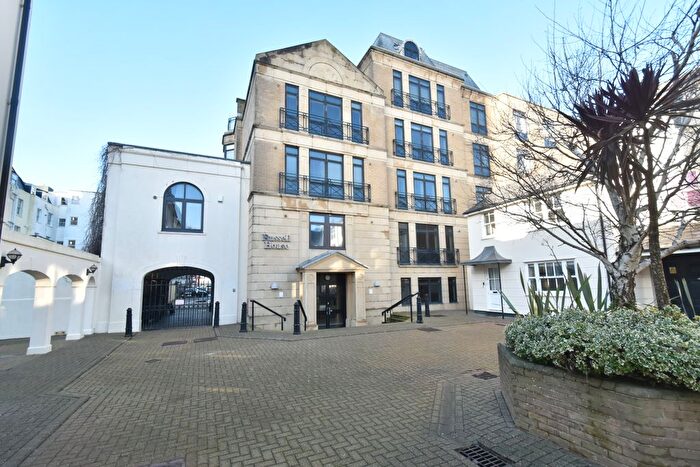 1 Bedroom Flat To Rent In Russell Mews, Brighton, BN1